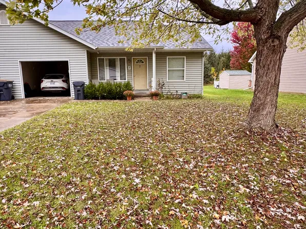 7 N Grant St #7, Galesburg, MI 49053