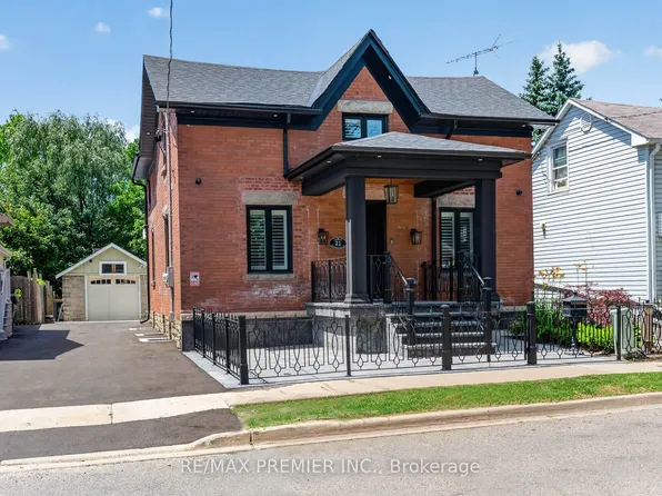 21 Elizabeth St N, Brampton, ON L6X 1S1