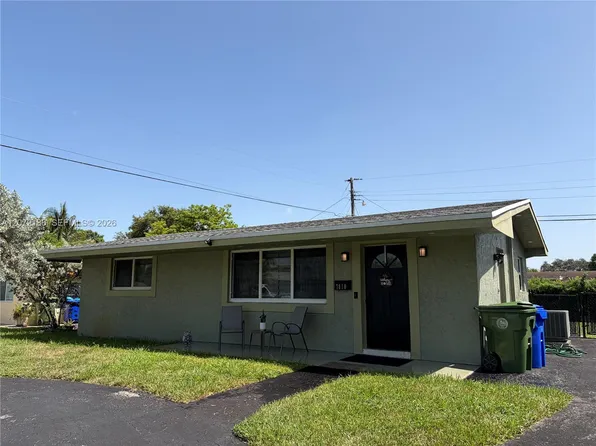 7810 NW 11th Ct, Pembroke Pines, FL 33024