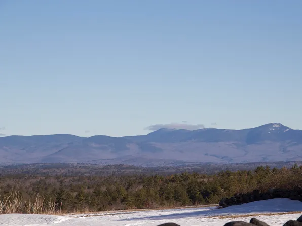 4 Ferry Road, Moultonborough, NH 03254