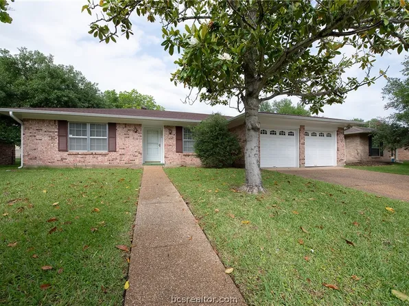2305 Devonshire St, Bryan, TX 77802
