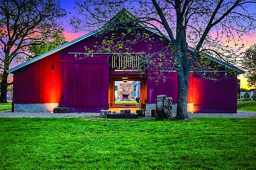 Red Barn Photo 1