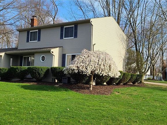 3rd image of 1470 Gangl Dr
