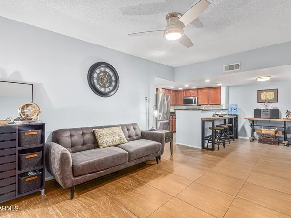 5757 W EUGIE Avenue #2098, Glendale, AZ 85304