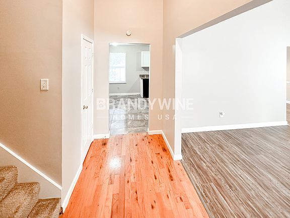 2nd image of 5325 Salem Springs Pl