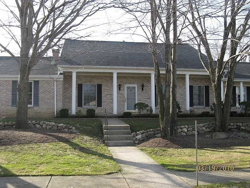 1st image of 3653 Bellaire Dr