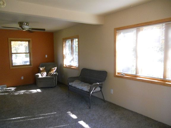 3rd image of 1816 Woodward Ave