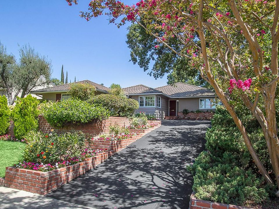 1st image of 792 Sierra Madre Blvd