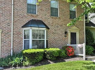 1784 Weatherburn Dr, New Cumberland, PA 17070