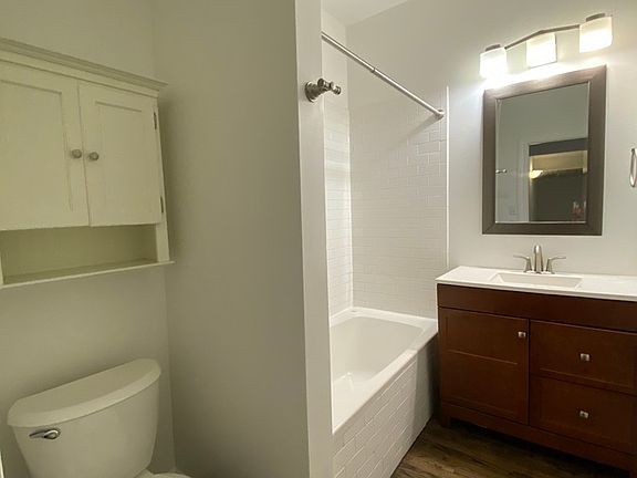 5th image of 2537 N Wayne Ave APT 1F