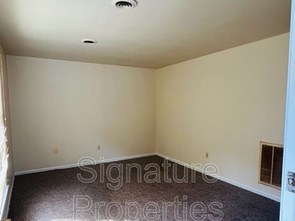 4th image of 2524A Pin Oak Ct