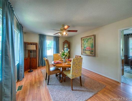 4th image of 4905 Sweetwood Ln