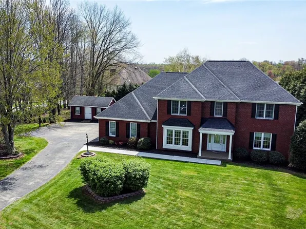 213 Seminole Trl, Butler, PA 16001