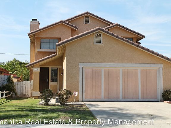2nd image of 1676 Glenview Dr