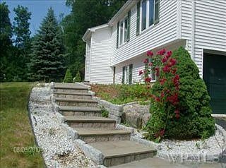 3rd image of 16 Clifton Ct