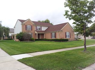 356 Torrington Dr W, Canton, MI 48188