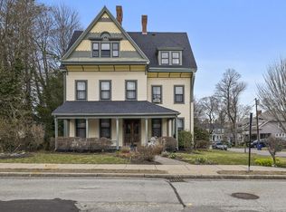 49 Grove St APT 8, Newton, MA 02466