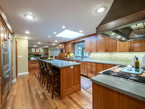 4th image of 5309 S Baywood Cir