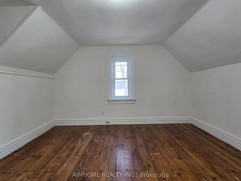 22156 Leslie St — Photo 8