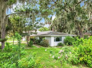 34 Magnolia Ln, Yalaha, FL 34797