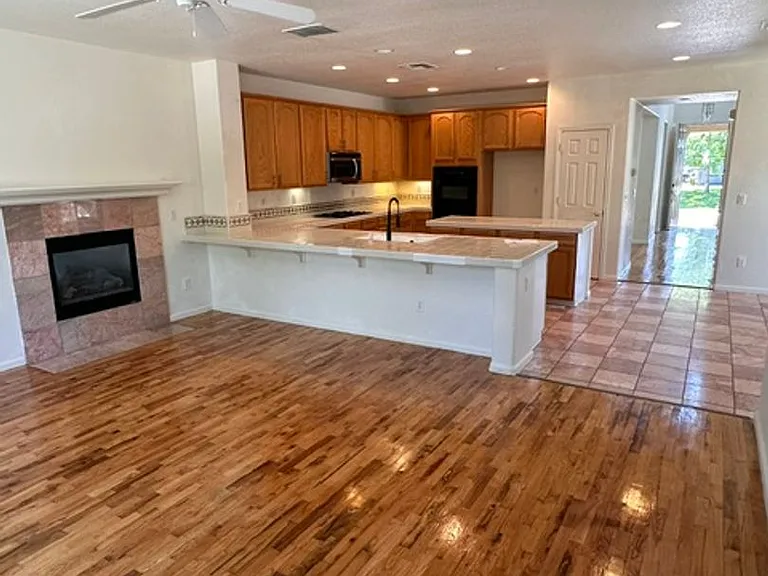 5663 Lolet Way — Photo 11