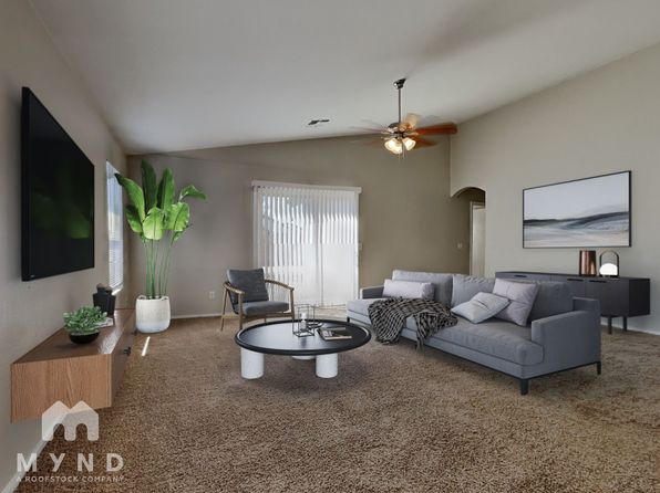 8617 W Echo Ln