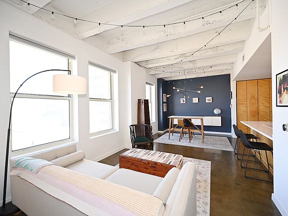 3rd image of 21 W 10th St APT 8B