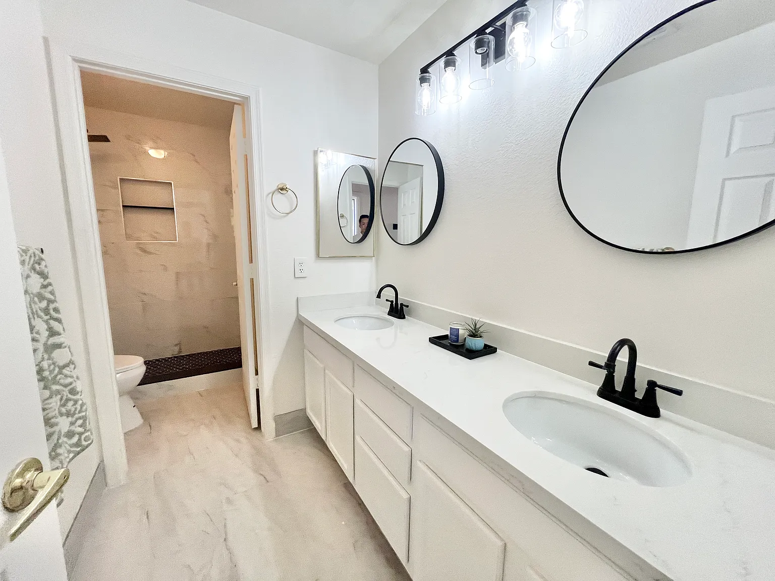 4 bed, 2000 sqft, $3,000 — Photo 4