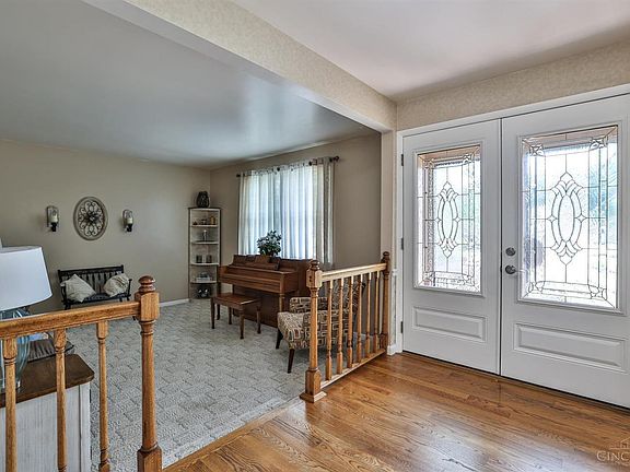 4th image of 8874 Meadow View Dr