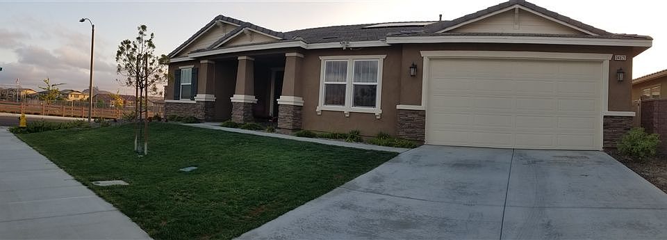 1st image of 34621 Mistletoe Ln