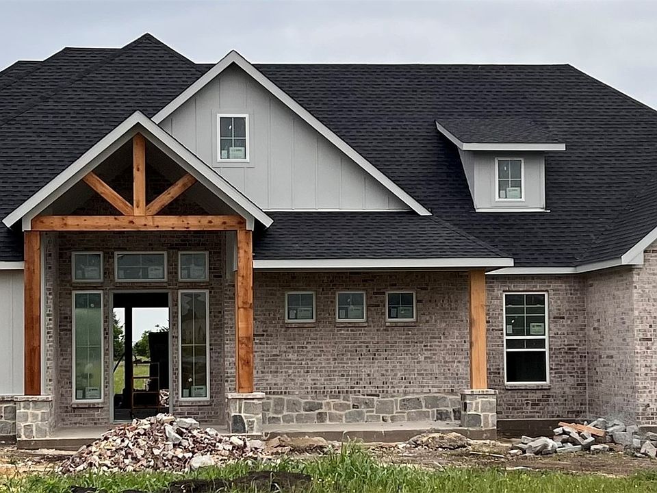 1st image of 320 Mossy Point Ct