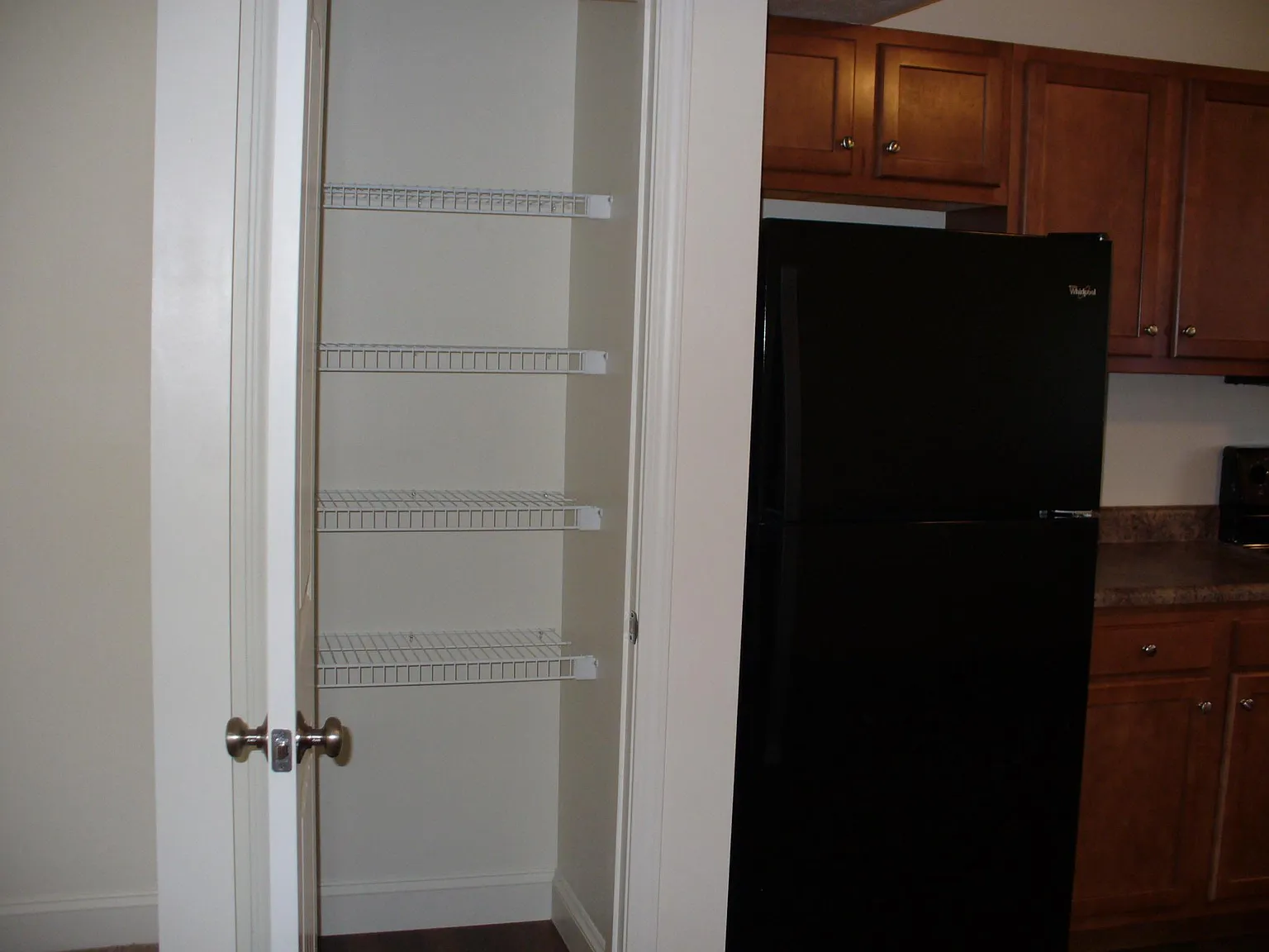 3 bed, 1.5 bath, 1250 sqft, $1,350 — Photo 4