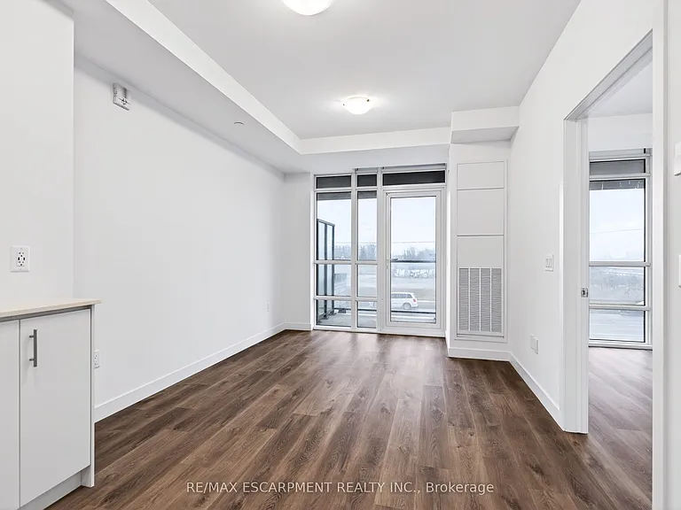 461 Green Rd #220 — Photo 16