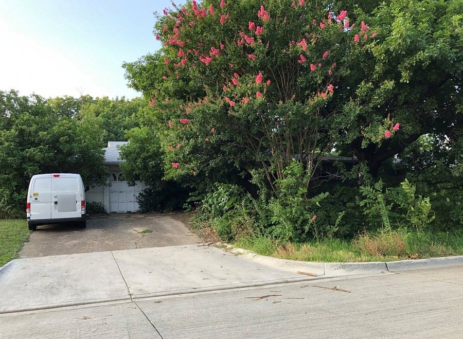 1st image of 2119 Monaco Dr
