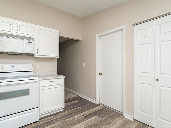 5th image of 2799 Britwell Ct