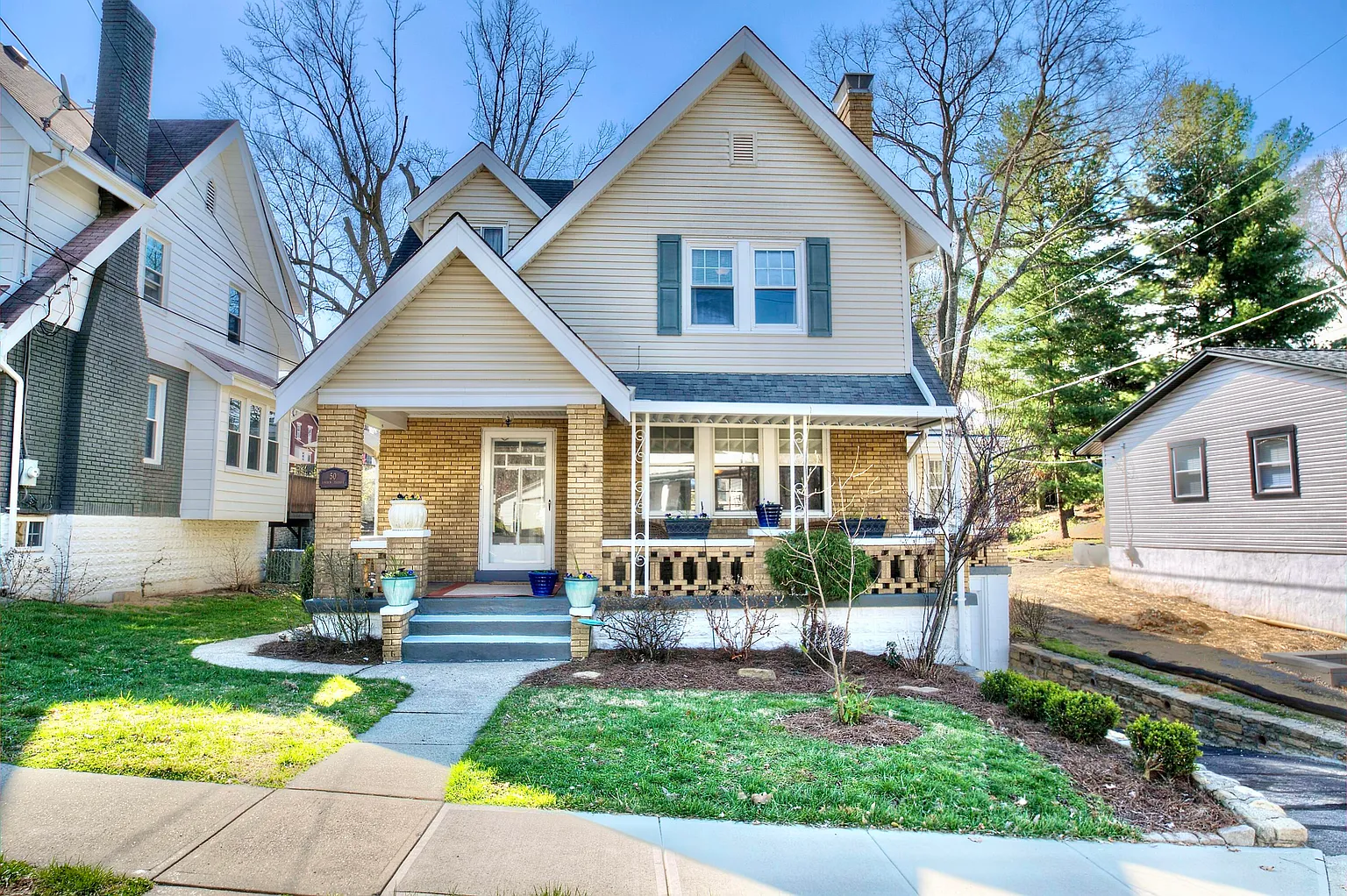 50 Linden Ave photo 1