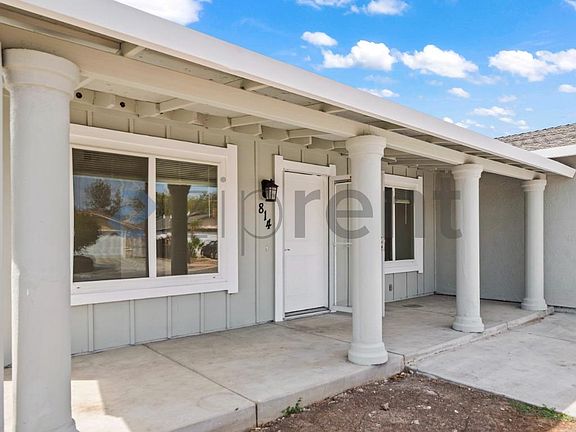3rd image of 814 Royalbrook Ct