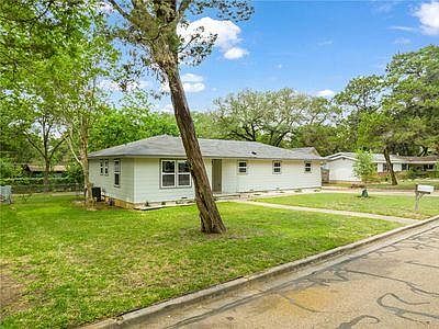 4th image of 4600 Cedar Mountain Dr