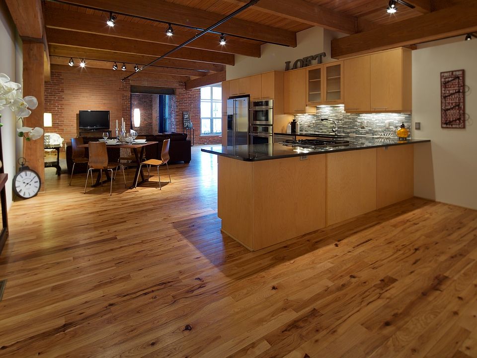 1st image of 448 W Nationwide Blvd APT 211