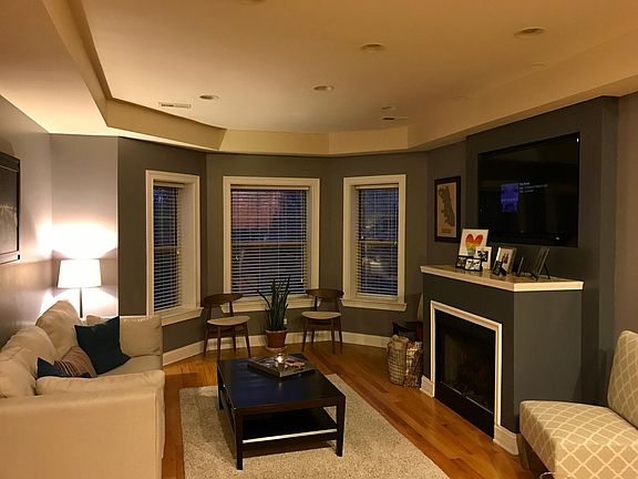 Living Room w/Gas Fireplace