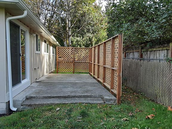 3rd image of 4803 23rd Ave SE