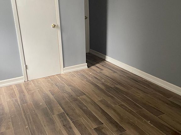 3rd image of 21943 Jamaica Ave #2