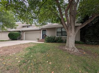 900 Shire Ct, Fort Collins, CO 80526