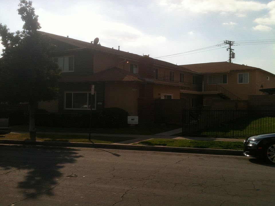 1st image of 383 N Prospero Dr APT 4