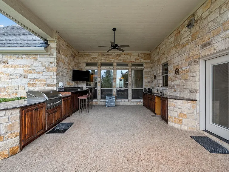 7030 Flagstone Cir — Photo 38