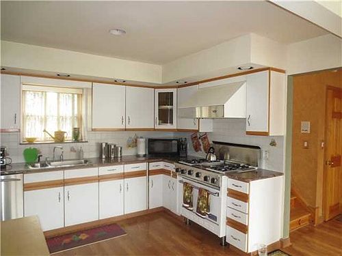 Kitchen lower level