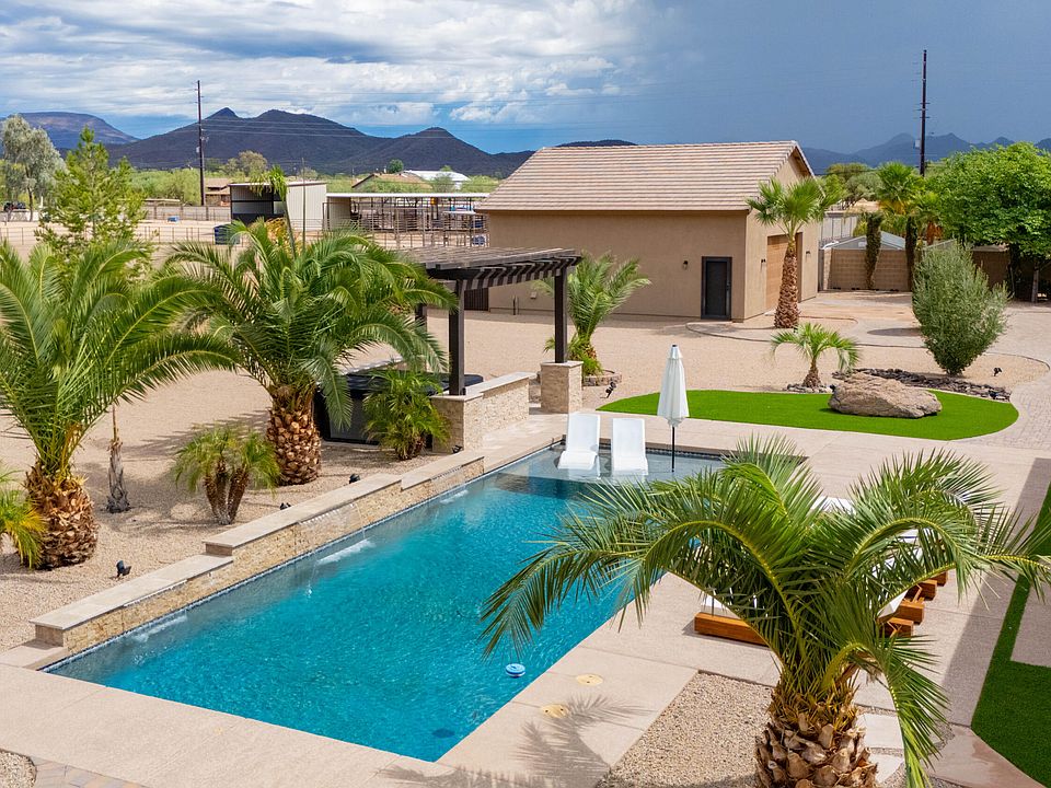 1st image of 806 W DESERT RANCH Road