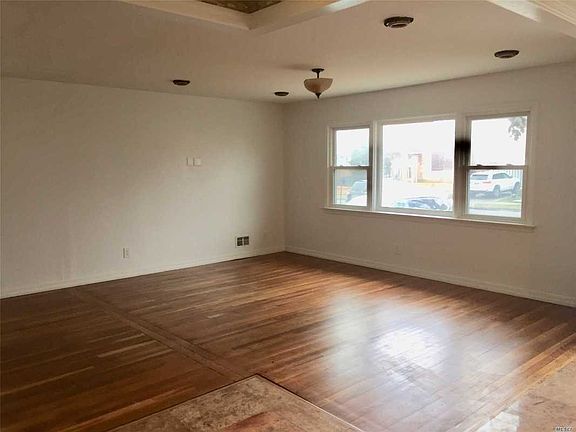 5th image of 15811 81st St