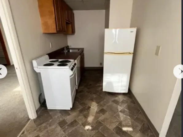 Studio and 1 bedroom units, 2814 State St #2, Erie, PA 16508