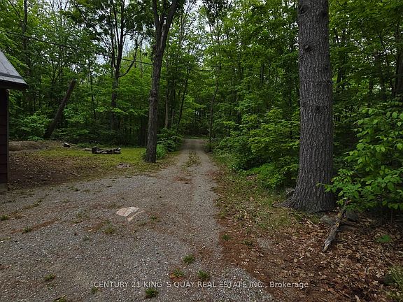 2nd image of 214 Lakeview Ln